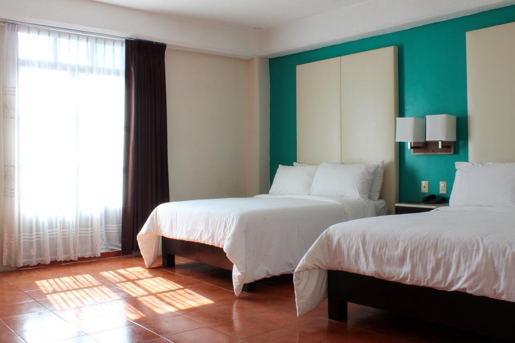 Hotel Santa Fe Tlatlauquitepec Exterior photo